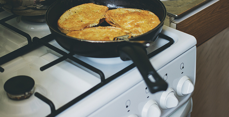 Toast in a pan